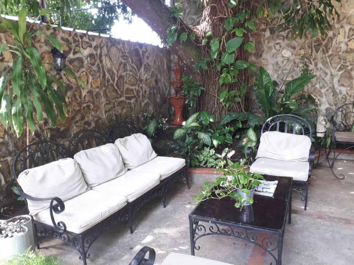 Hotel Alcaldeza - Garden House Maria Guadalupe Santo Domingo Exterior photo